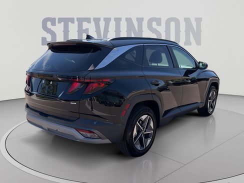 Certified 2025 Hyundai Tucson SEL AWD/4WD image 8