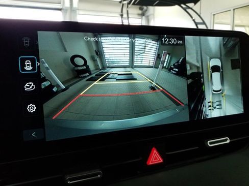 Used 2025 Hyundai Ioniq 5 Limited image 9