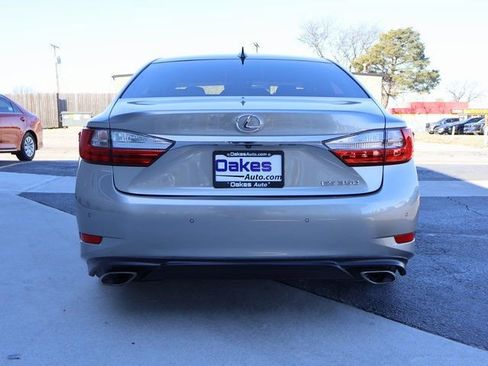 Used 2017 Lexus ES 350 w/ Ultra Luxury Package image 6