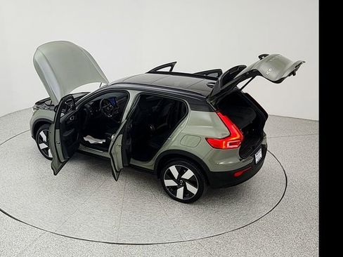 Certified 2023 Volvo XC40 Recharge Ultimate w/ Protection Package Premier AWD/4WD image 42