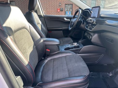 Used 2022 Ford Escape SEL w/ SEL Stealth AWD Package image 27