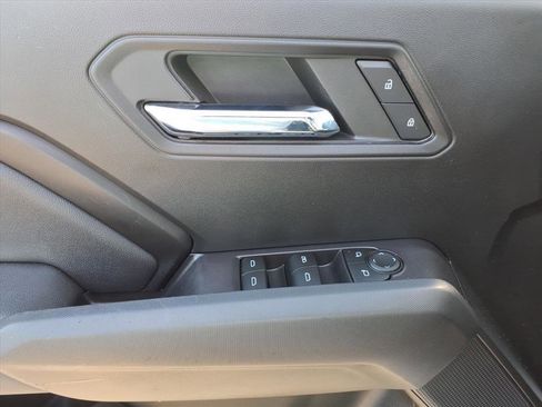 Used 2023 Chevrolet Colorado LT w/ LT Convenience Package II image 16