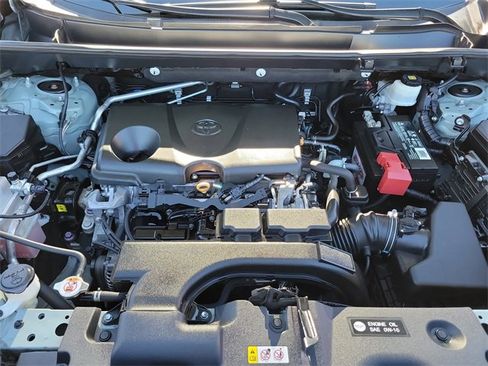 Used 2019 Toyota RAV4 XLE Premium image 31