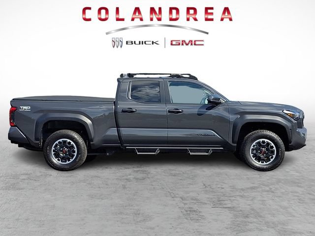 Used 2025 Toyota Tacoma TRD Off-Road AWD/4WD image 7