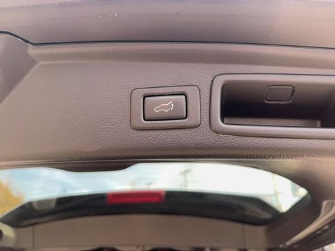 Used 2018 Subaru Forester 2.5i Touring w/ Popular Package #3B image 20