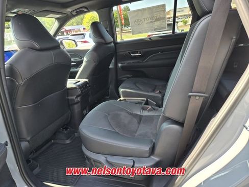New 2026 Toyota Grand Highlander AWD Hybrid image 8