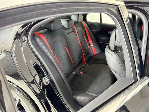 Used 2025 Mercedes-Benz E 53 AMG e 4MATIC Sedan image 28