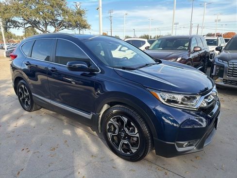 Used 2019 Honda CR-V Touring image 2