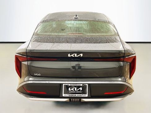 New 2025 Kia K4 LX image 6