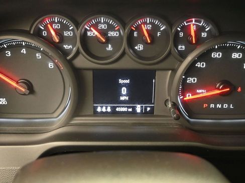 Used 2024 Chevrolet Silverado 1500 Custom image 13