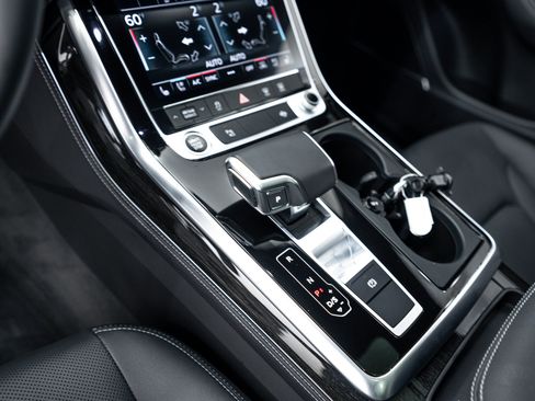 Certified 2025 Audi Q8 Premium Plus AWD/4WD image 12