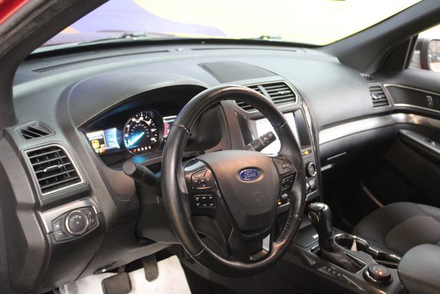 Used 2019 Ford Explorer XLT AWD/4WD image 15
