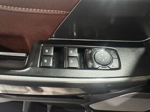 Used 2022 Ford F150 Lariat w/ Equipment Group 502A High AWD/4WD image 19
