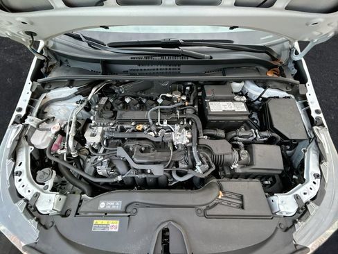 Used 2024 Toyota Corolla LE FWD image 31