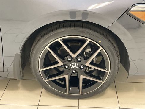 Certified 2023 Honda Civic Sport Touring image 24