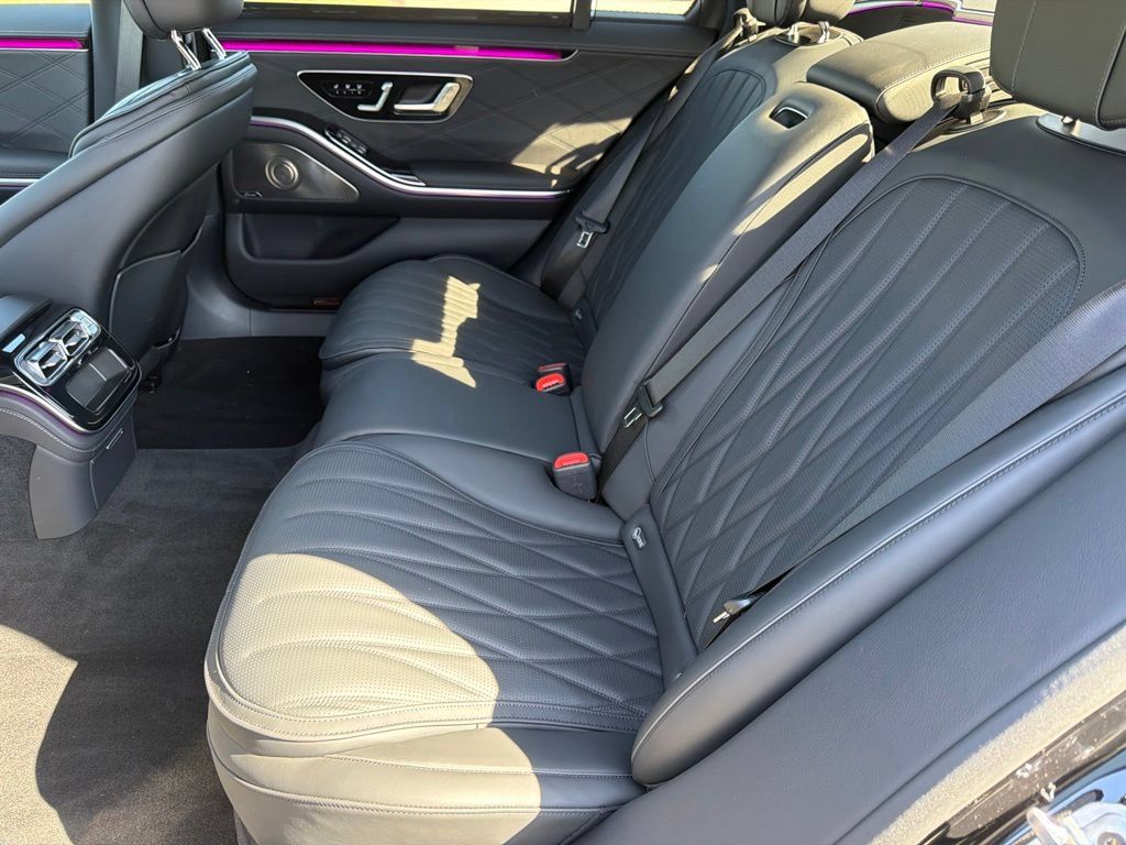 Used 2026 Mercedes-Benz S 63 AMG S image 32