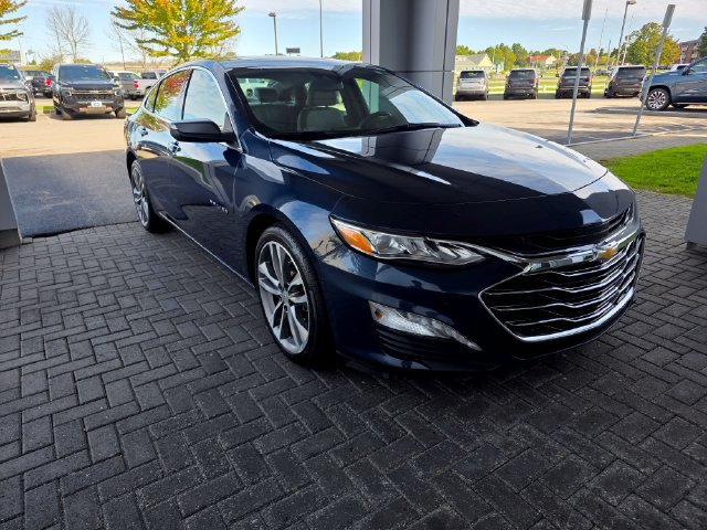 Used 2019 Chevrolet Malibu Premier w/ Sun and Wheel Package FWD image 5