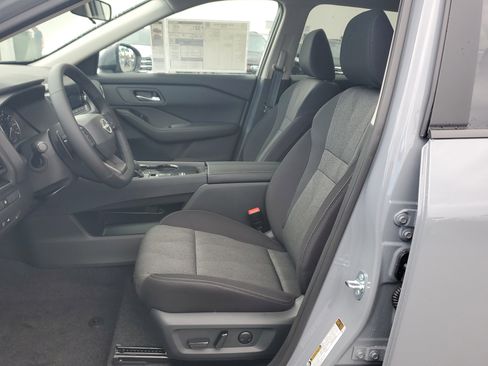 New 2026 Nissan Rogue SV w/ Cold Weather Package image 9