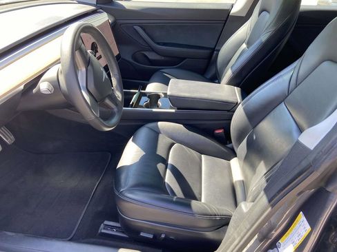 Used 2020 Tesla Model 3 Long Range image 16