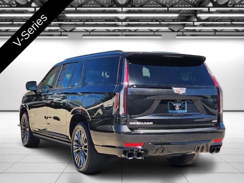 Used 2024 Cadillac Escalade ESV V w/ Heavy-Duty Trailer Package image 7