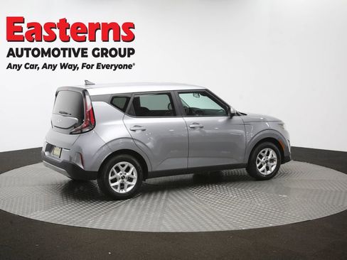 Used 2025 Kia Soul LX w/ LX Technology Package FWD image 42