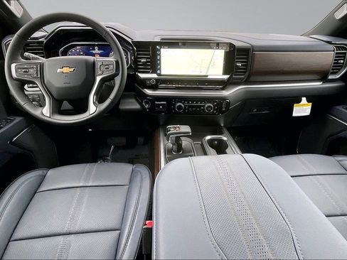New 2026 Chevrolet Silverado 1500 High Country w/ High Country Premium Package AWD/4WD image 5
