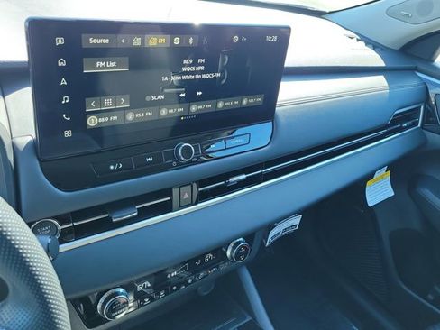 New 2026 Mitsubishi Outlander ES image 27