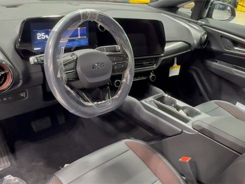 New 2026 Chevrolet Equinox EV RS image 9