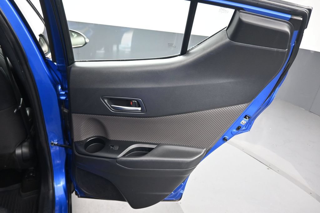 Used 2021 Toyota C-HR Limited FWD image 32