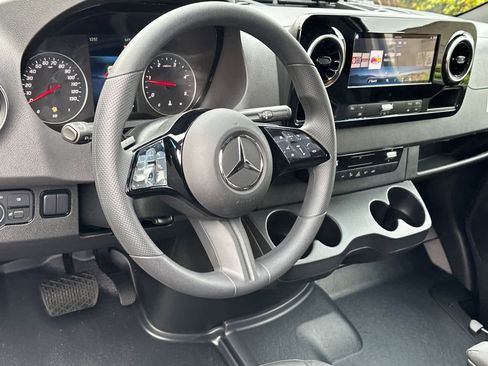 New 2026 Mercedes-Benz Sprinter 2500 image 12