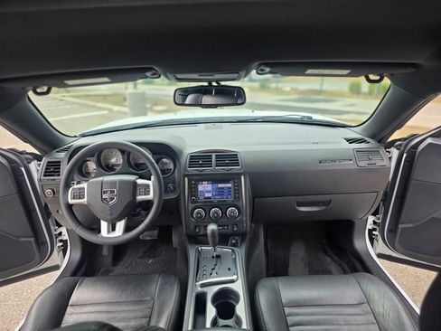 Used 2014 Dodge Challenger SXT Plus w/ Harman/Kardon Audio Group RWD image 26