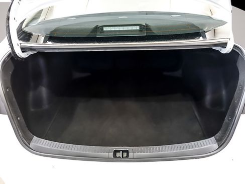 Used 2024 Toyota Corolla LE FWD image 22