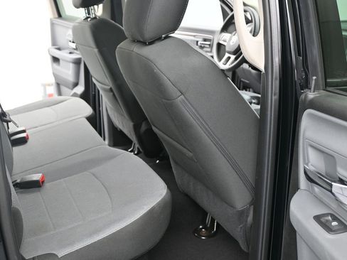 Used 2024 RAM 1500 Classic SLT image 9