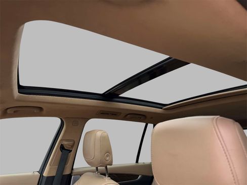 Used 2021 Cadillac XT6 Sport w/ Platinum Package image 23