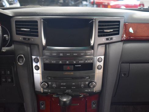 Used 2008 Lexus LX 570 4WD image 43