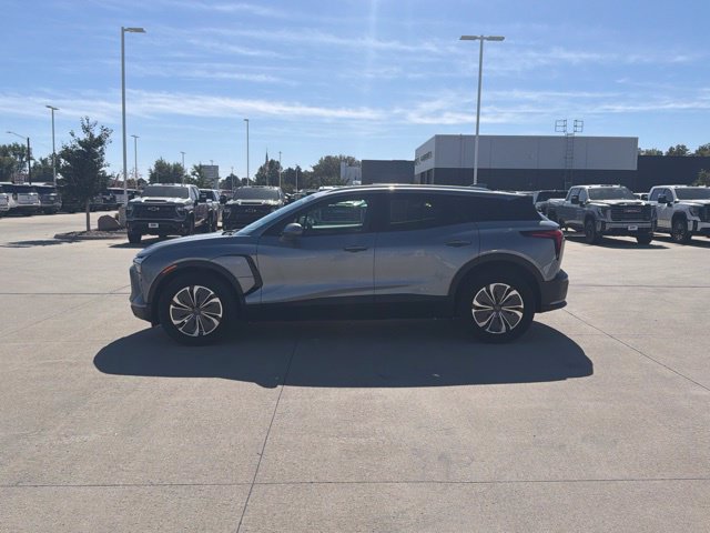 Used 2024 Chevrolet Blazer EV LT AWD/4WD image 2