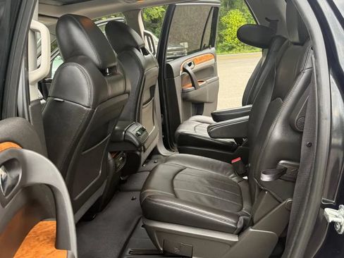 Used 2011 Buick Enclave CXL AWD/4WD image 18