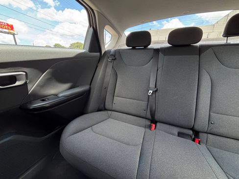 Used 2025 Kia K4 FWD image 39
