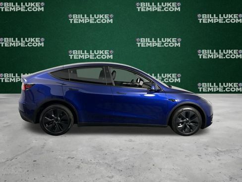 Used 2024 Tesla Model Y Long Range image 3