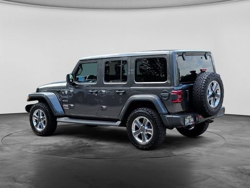 Used 2021 Jeep Wrangler Unlimited Sahara AWD/4WD image 5