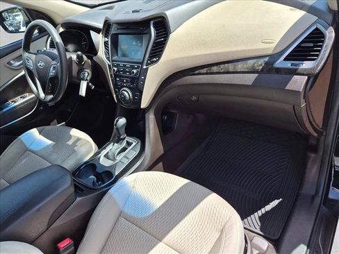 Used 2017 Hyundai Santa Fe Sport FWD image 25