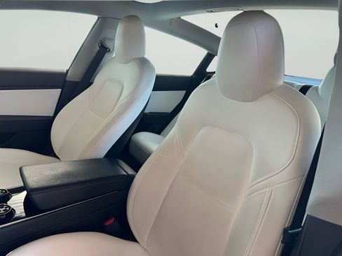 Used 2020 Tesla Model 3 Standard Range image 12