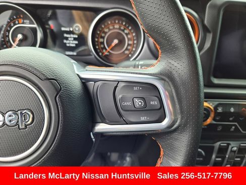 Used 2023 Jeep Gladiator Mojave w/ LED Lighting Group AWD/4WD image 19