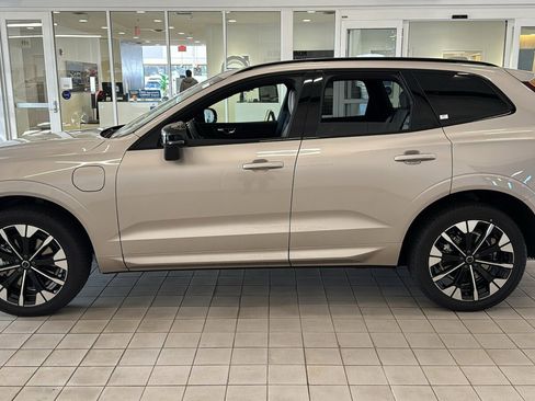 New 2026 Volvo XC60 T8 Plus w/ Protection Package Premier image 8