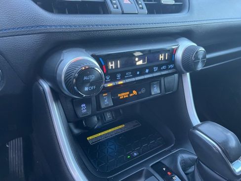 Used 2020 Toyota RAV4 XSE image 26