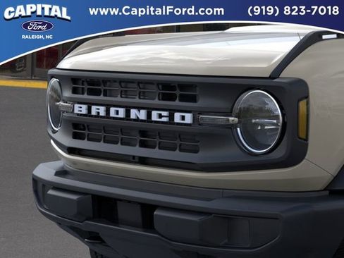 New 2025 Ford Bronco 2-Door image 19