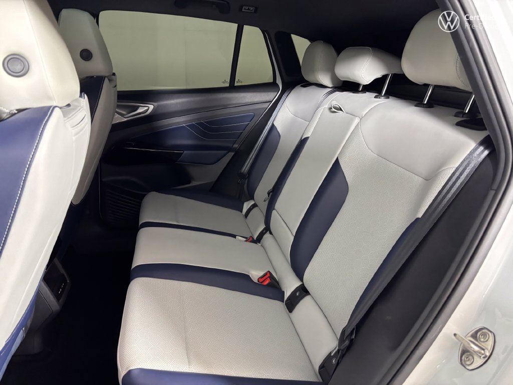 Used 2024 Volkswagen ID.4 S RWD image 29