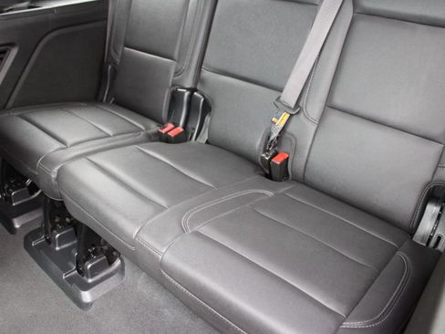 Used 2023 Chevrolet Tahoe LT w/ Luxury Package image 24