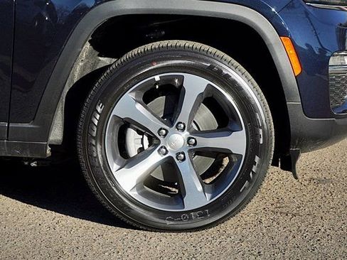 New 2023 Jeep Grand Cherokee 4WD 4xe image 8