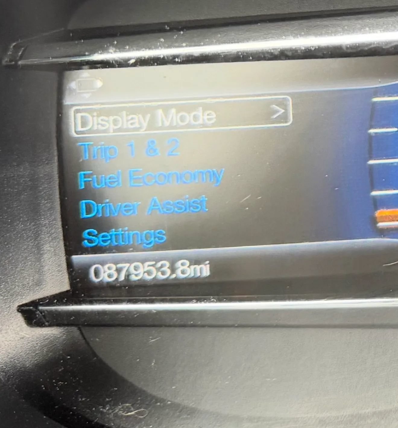 Used 2017 Ford Explorer XLT w/ Equipment Group 202A AWD/4WD image 32